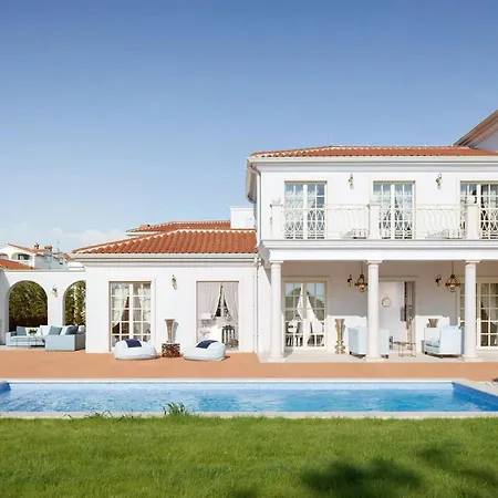 Luxurious In Vabriga بيت للعطل